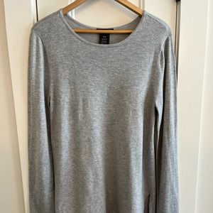 Chelsea & Theodore High-Low Tunic Sweater SZ M